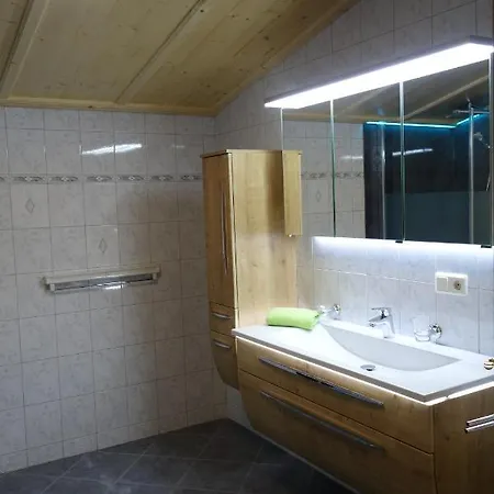 Dangl Apartment *